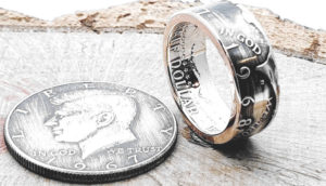 "Münzring aus original 1/2 Dollar Münze personalisierbar"<br>wurde zur Wunschliste hinzugefügt