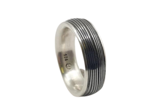 "Ring aus Lagendamast kombiniert mit 925er Sterling Silber personalisierbar"<br>wurde zur Wunschliste hinzugefügt