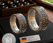 Partnerringe-aus-5-DM-Silbermuenzen-mit-Wunschpraegejahr