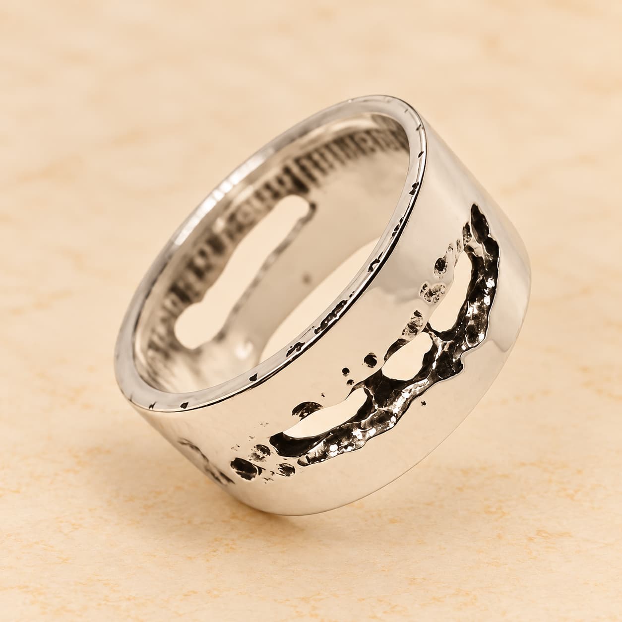 Münzring Industrial Design – 925 Silber mit Durchbrüchen